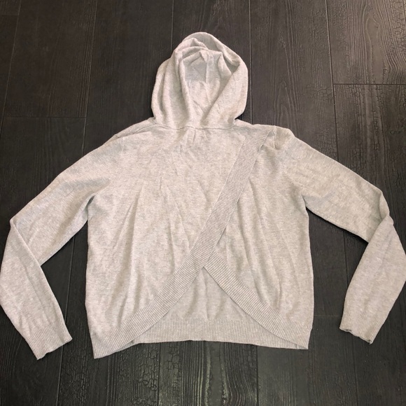 Fabletics Sweaters - Fabletics Cropped Hooded Sweater Gray Medium